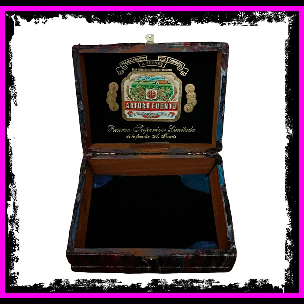 New Artisan Hand Painted By Me Gothic Poured Vintage Cigar Box By Arturo Fuente - Picture 14 of 15